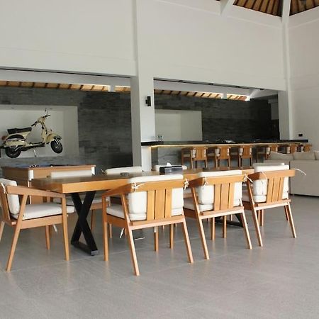 Villa Vespa Lovina Екстериор снимка
