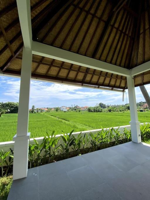 Villa Vespa Lovina Екстериор снимка