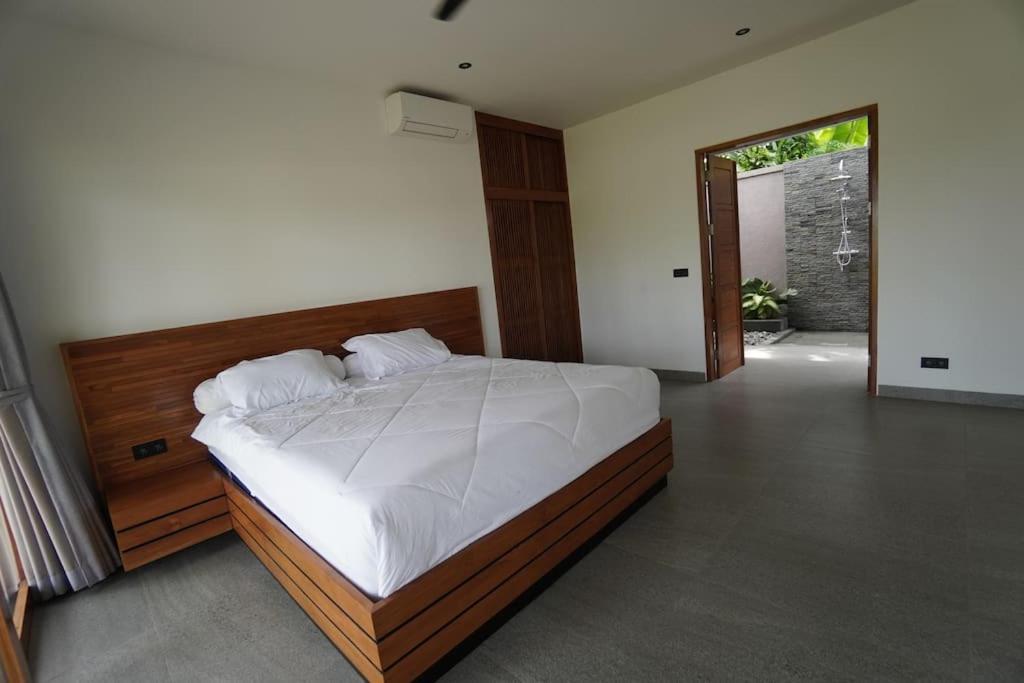 Villa Vespa Lovina Екстериор снимка