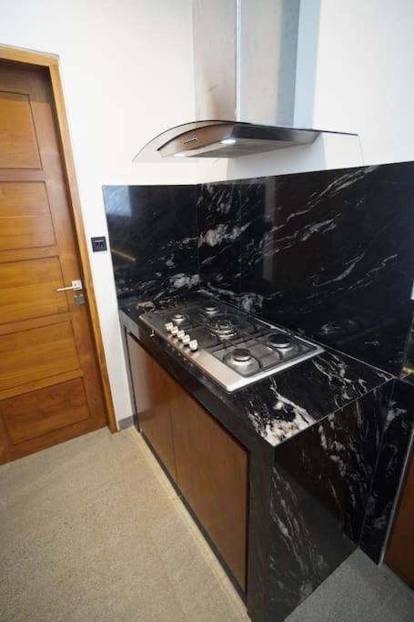 Villa Vespa Lovina Екстериор снимка